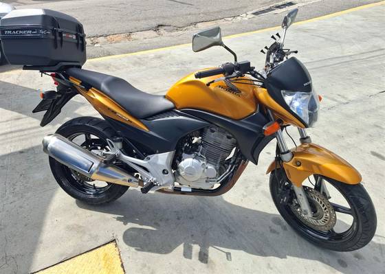 HONDA CB 300R 
